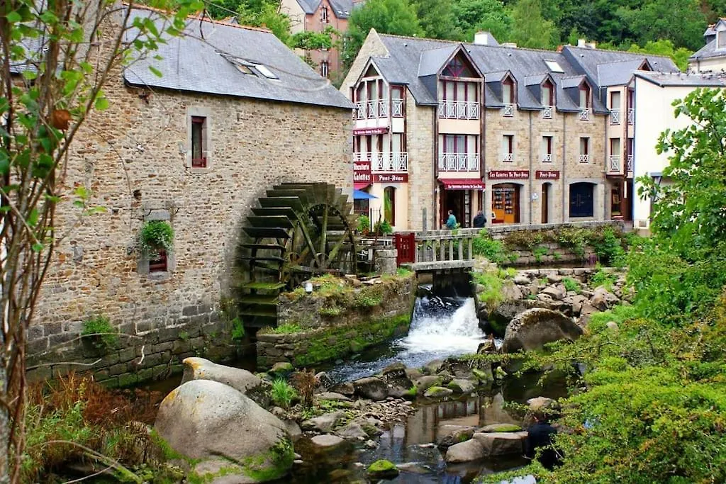 Grande Maison Dans Le Bourg De Nevez + Jardin 0*,  France