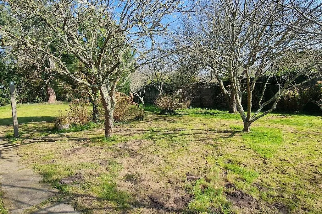 Grande Maison Dans Le Bourg De Nevez + Jardin Holiday home